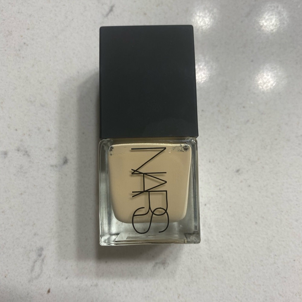 NARS Radiant Longwear Foundation